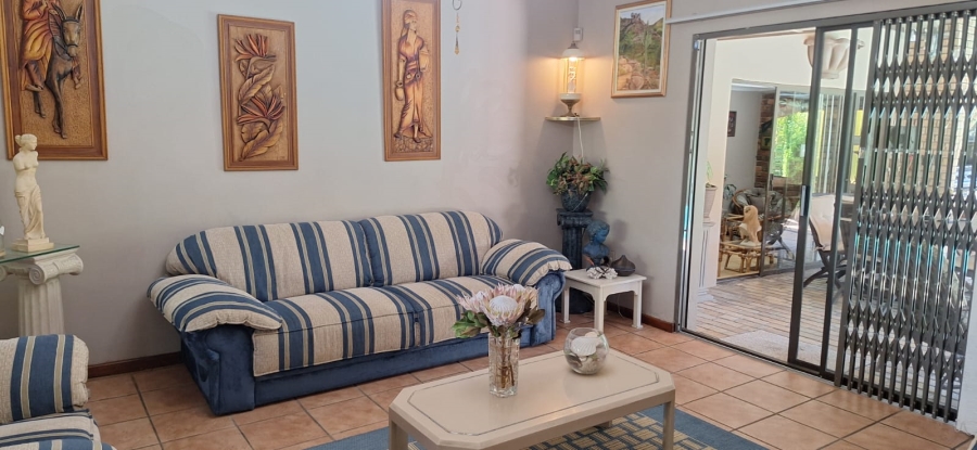 4 Bedroom Property for Sale in Beacon Bay Eastern Cape